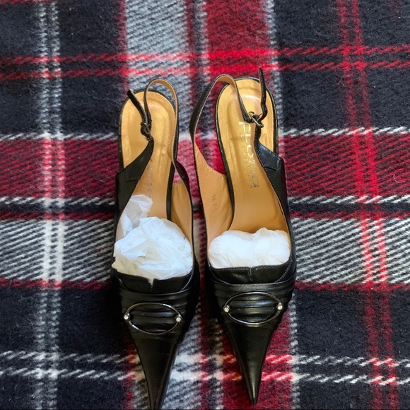 Sonoma Black Pointed Italian Heels - Picture 2 of 4